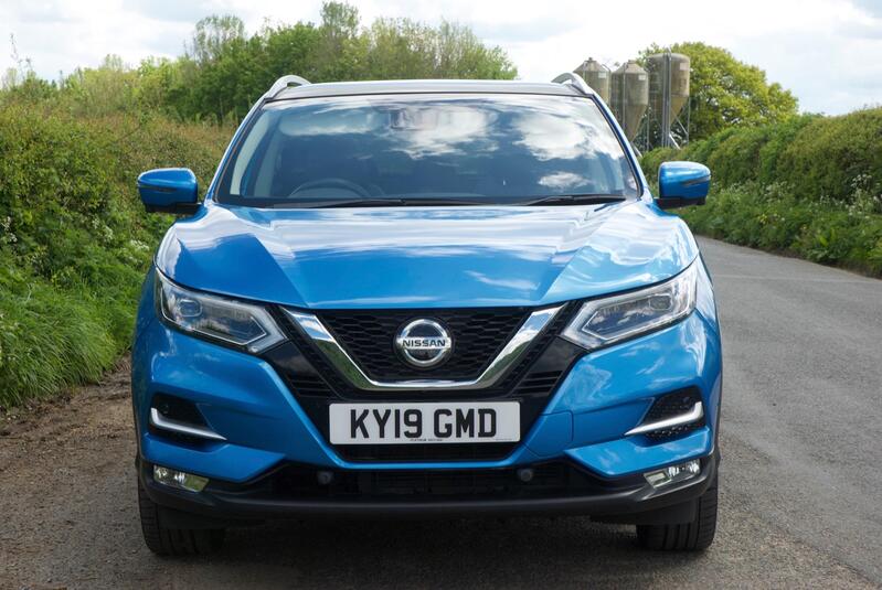 View NISSAN QASHQAI 1.3 DIG-T Tekna