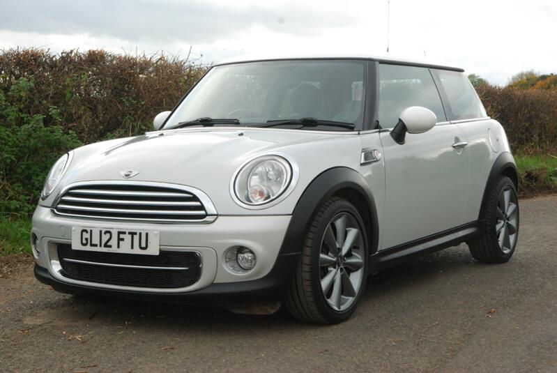 View MINI HATCH 1.6 Cooper D London 2012 Edition Hatch