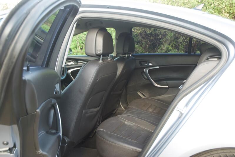 VAUXHALL INSIGNIA