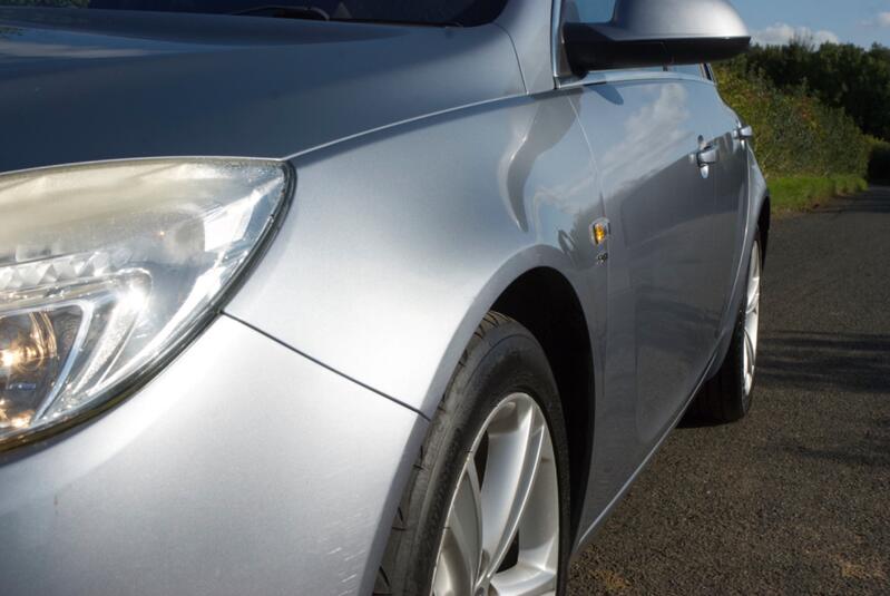 VAUXHALL INSIGNIA