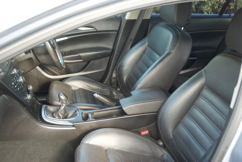 VAUXHALL INSIGNIA