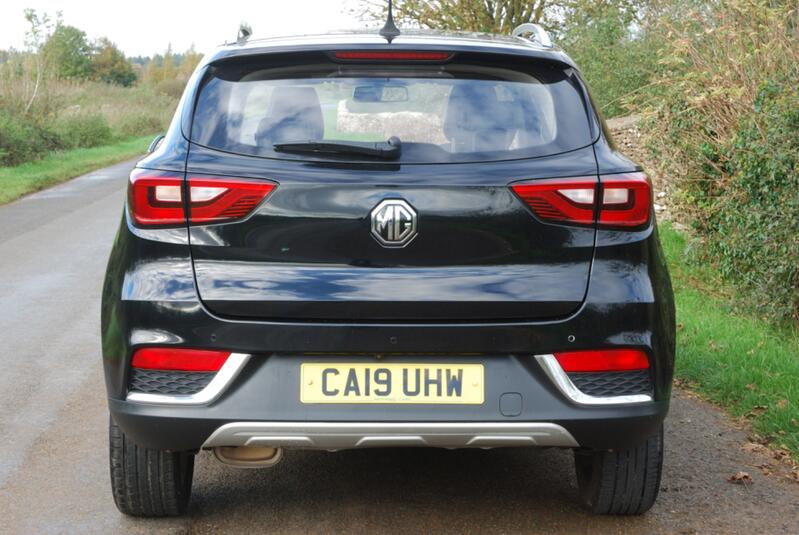MG ZS