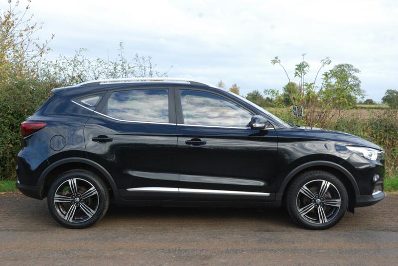 MG ZS