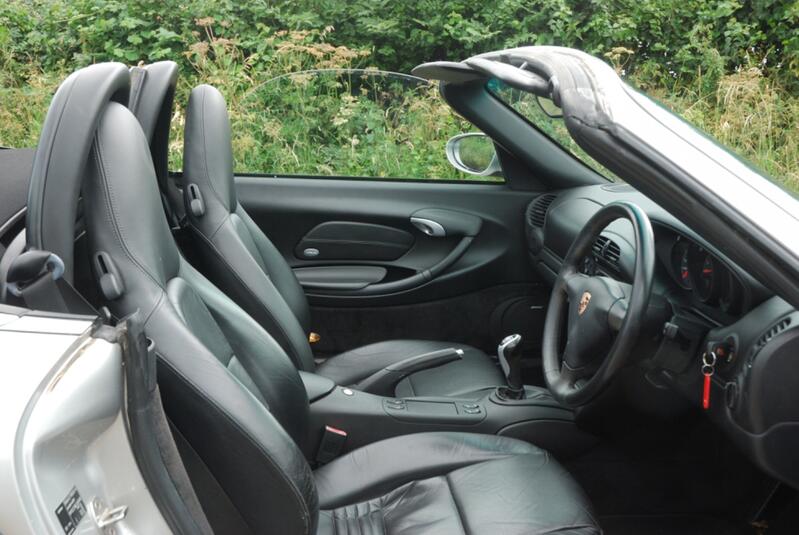 PORSCHE BOXSTER