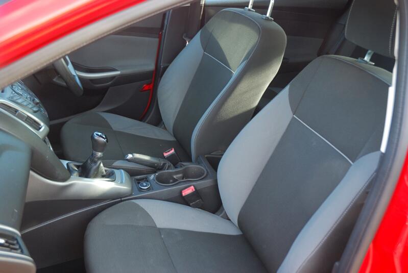 FORD FOCUS
