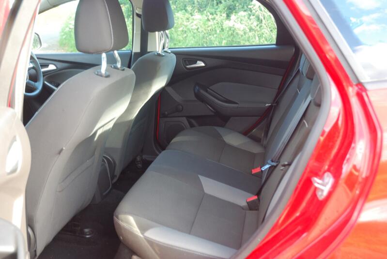 FORD FOCUS