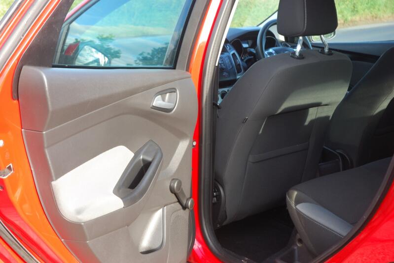FORD FOCUS