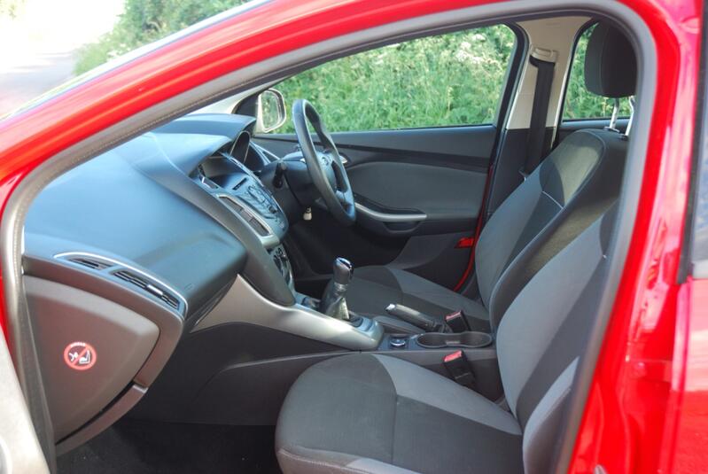 FORD FOCUS
