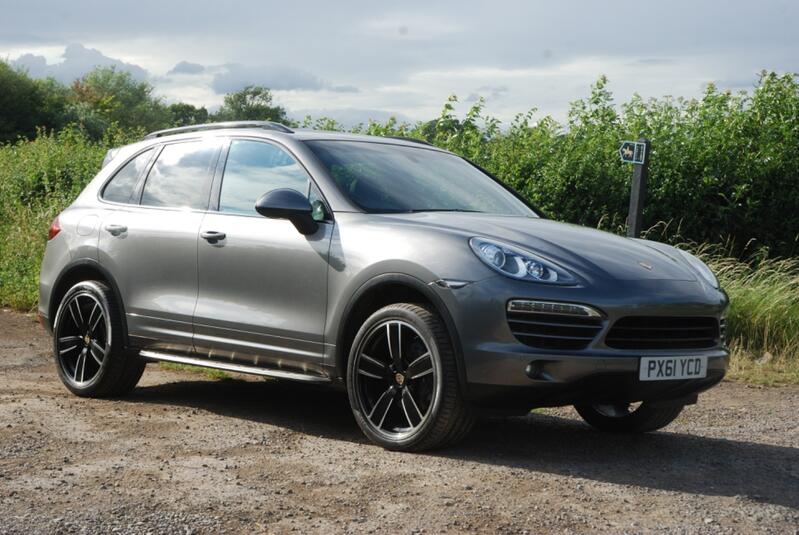 PORSCHE CAYENNE