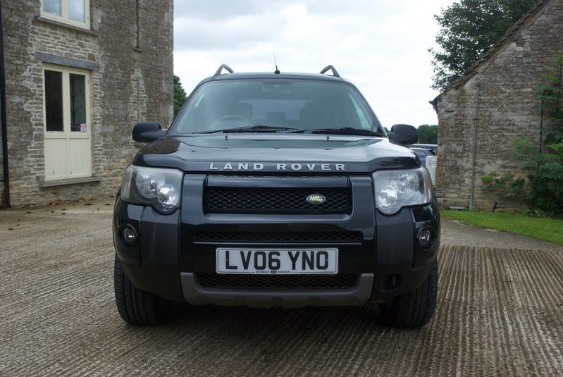 View LAND ROVER FREELANDER TD4 HSE