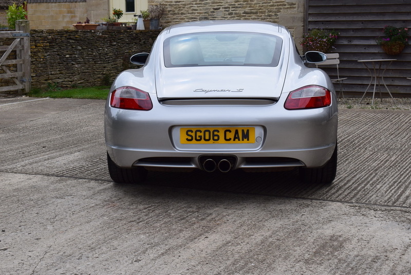 PORSCHE CAYMAN