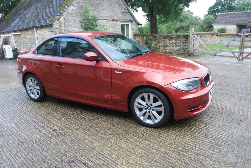 View BMW 1 SERIES 118D SE