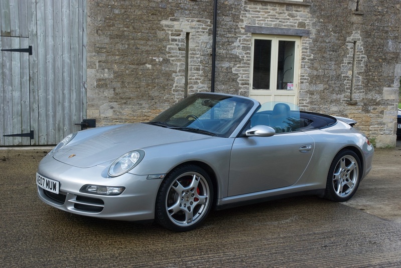 PORSCHE 911 CARRERA S