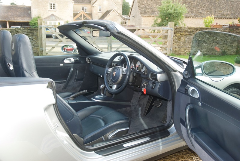 PORSCHE 911 CARRERA S