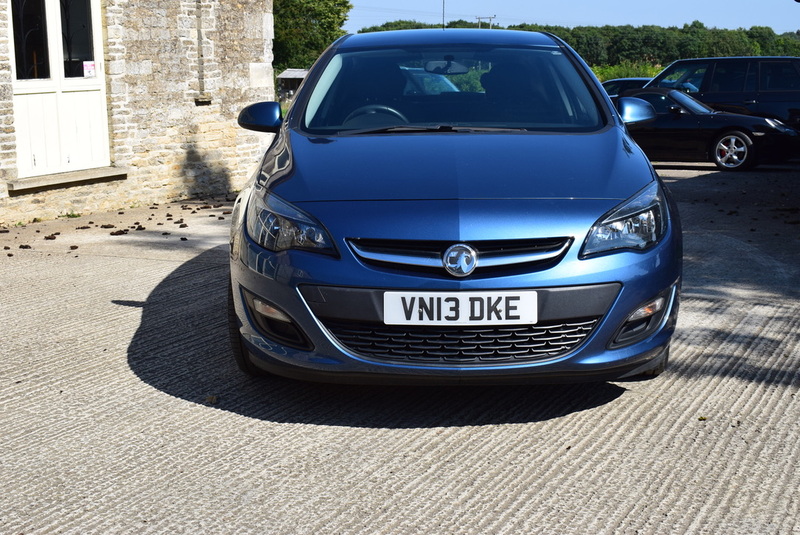 VAUXHALL ASTRA