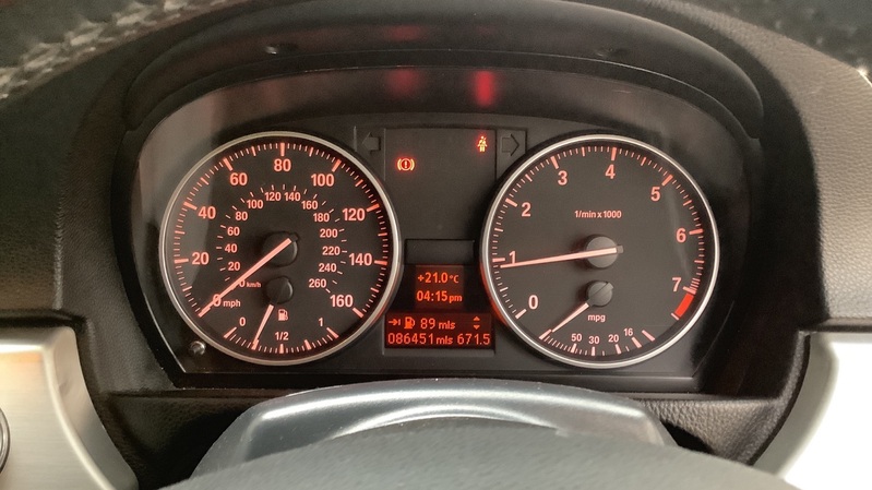 BMW 3 SERIES