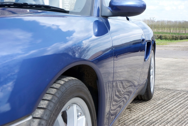 PORSCHE BOXSTER