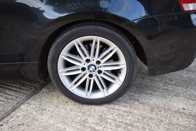 BMW 1 SERIES