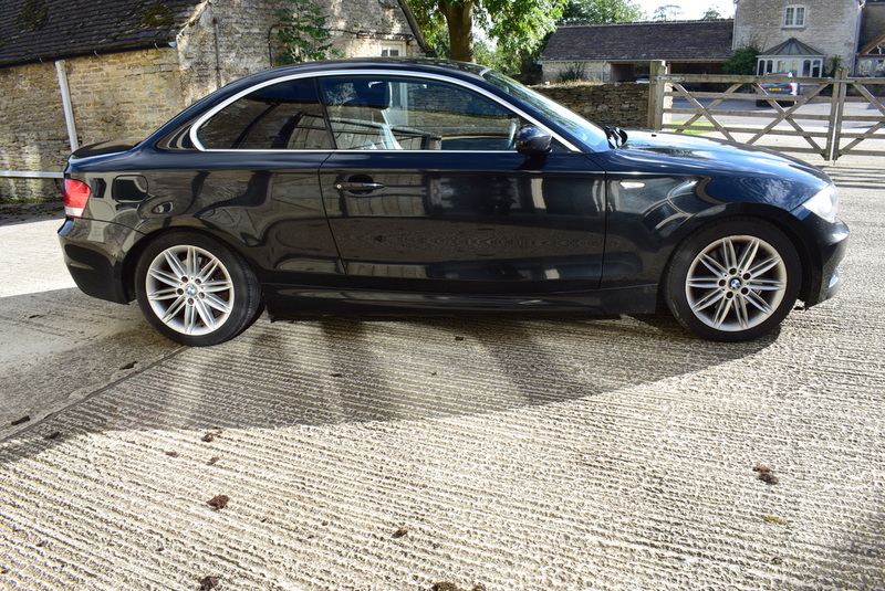 BMW 1 SERIES
