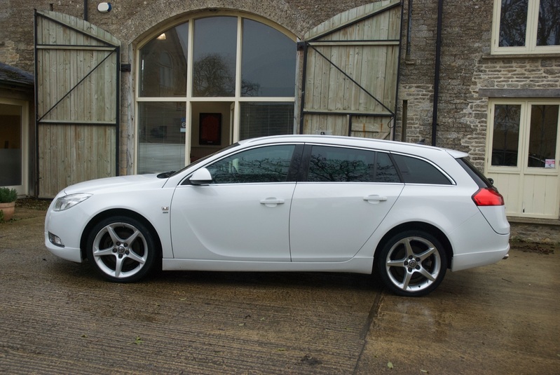 VAUXHALL INSIGNIA