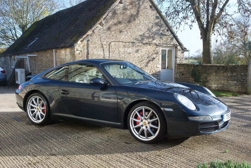 View PORSCHE 911 CARRERA 2S