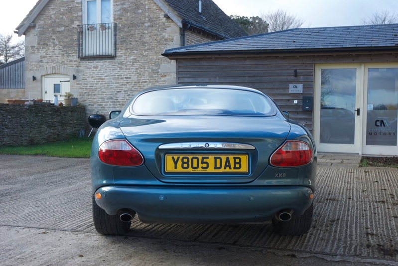 JAGUAR XK8