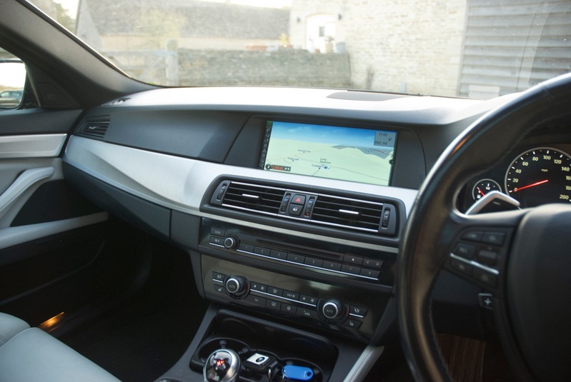 BMW 5 SERIES