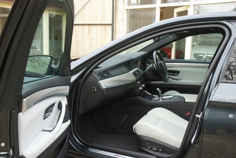 BMW 5 SERIES