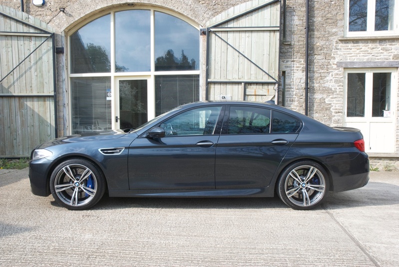 BMW 5 SERIES