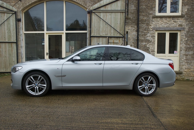 BMW 7 SERIES