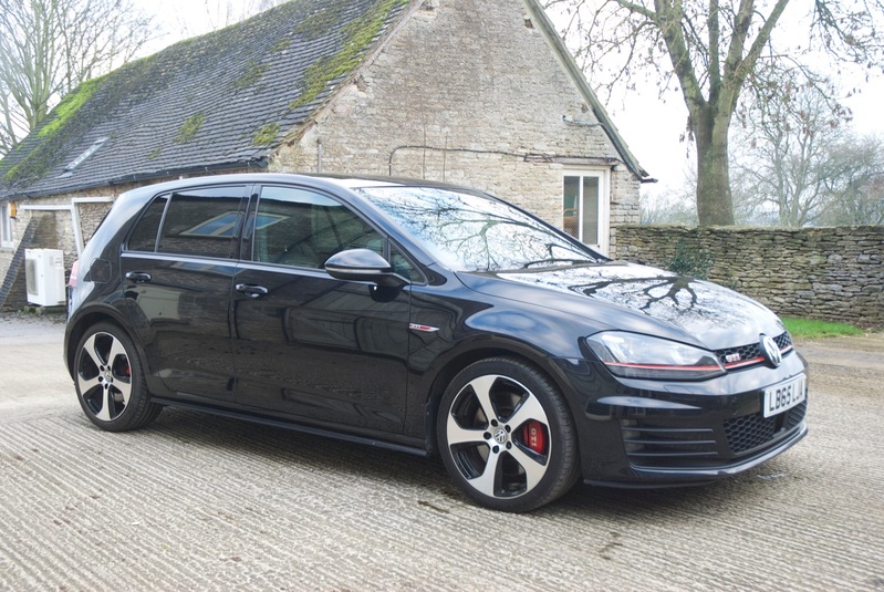 View VOLKSWAGEN GOLF GTI PERFORMANCE DSG