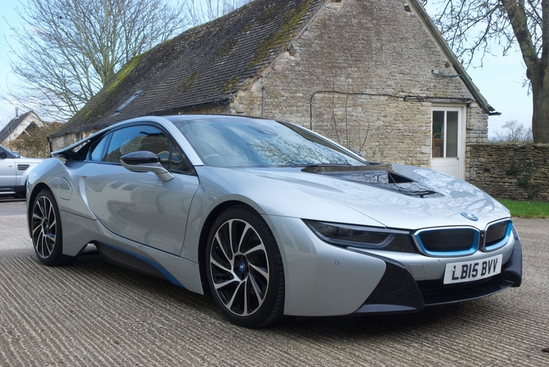 BMW I8