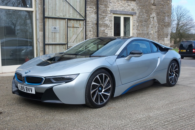 BMW I8