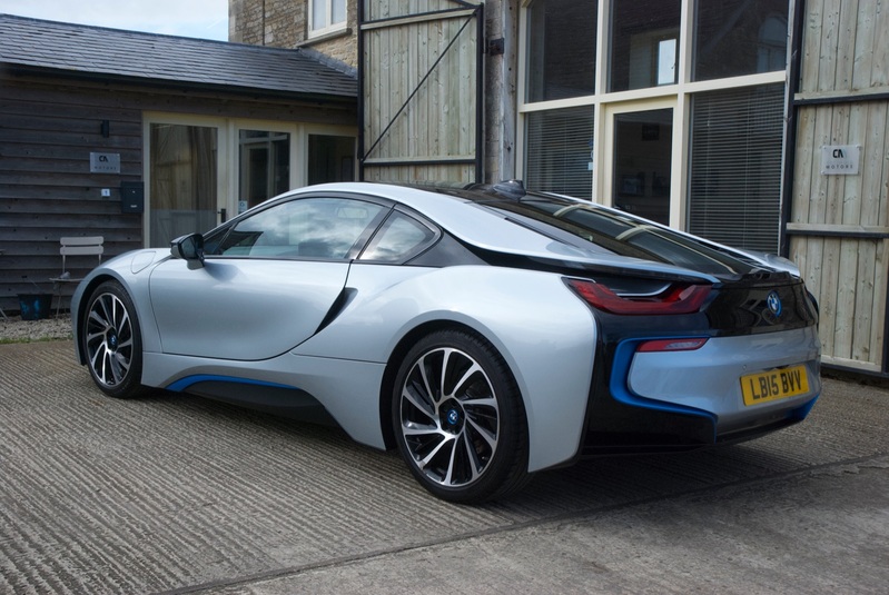 BMW I8