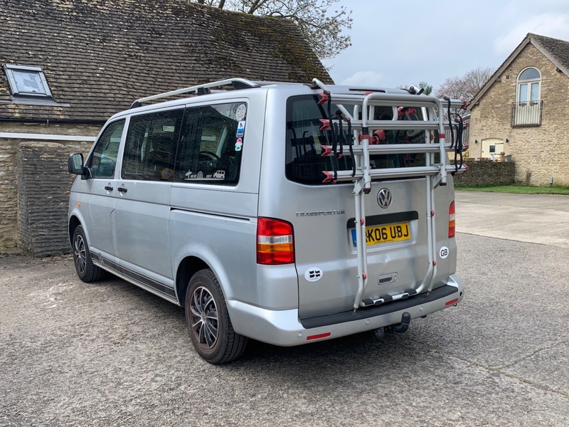 View VOLKSWAGEN TRANSPORTER T30 SWB SHUTTLE SE 130TDI