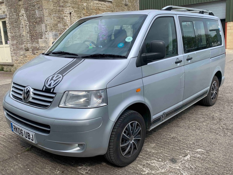 View VOLKSWAGEN TRANSPORTER T30 SWB SHUTTLE SE 130TDI