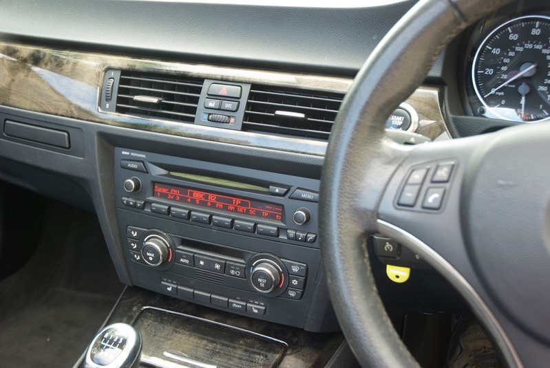 BMW 3 SERIES
