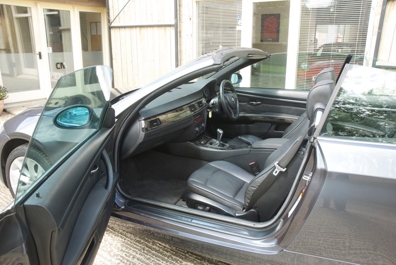 BMW 3 SERIES