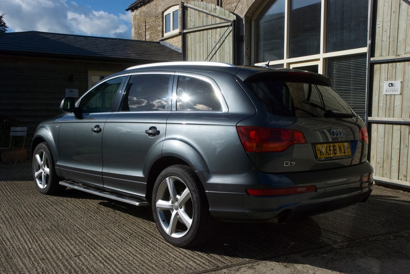 AUDI Q7