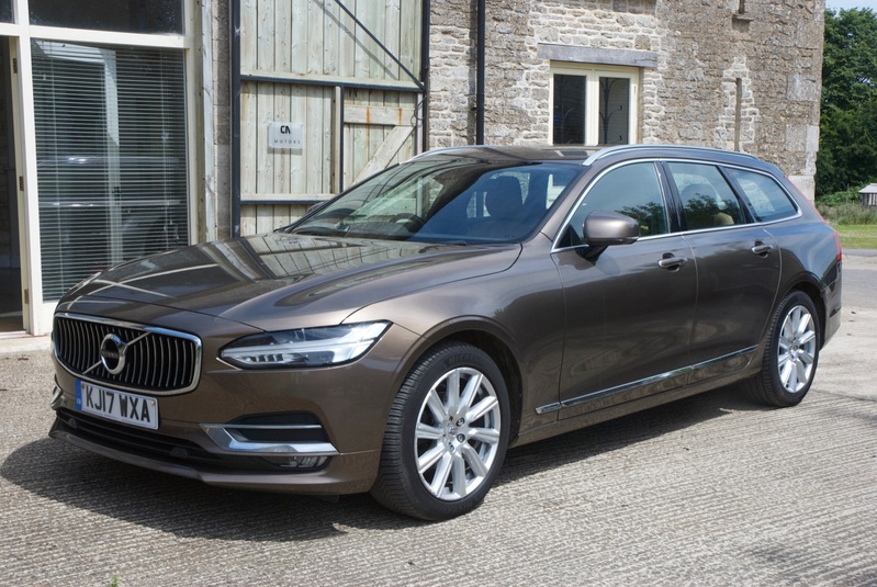 VOLVO V90