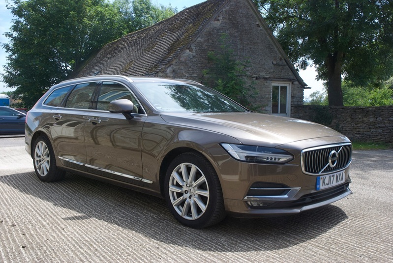 View VOLVO V90 D4 INSCRIPTION