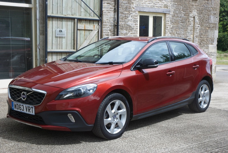 VOLVO V40