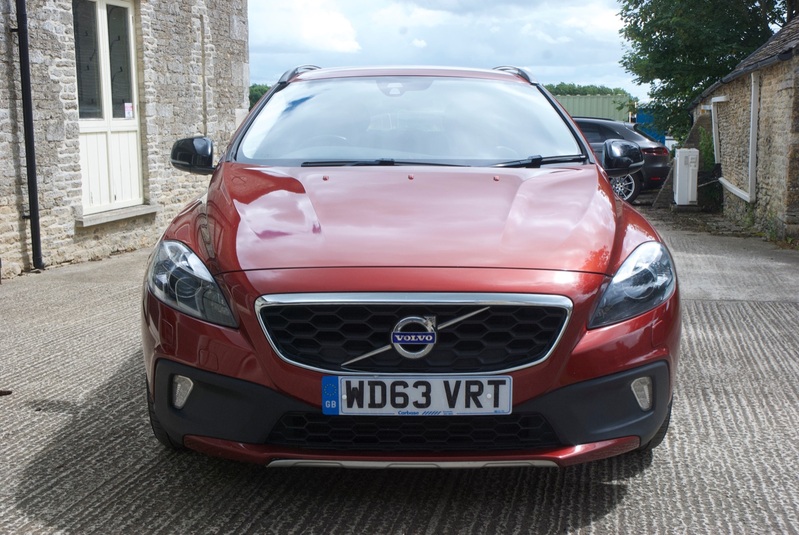 VOLVO V40