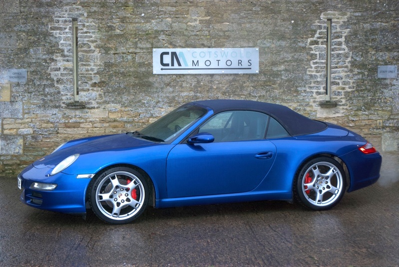 View PORSCHE 911 CARRERA 2S