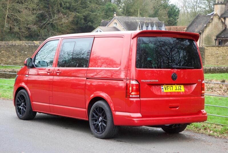 VOLKSWAGEN TRANSPORTER