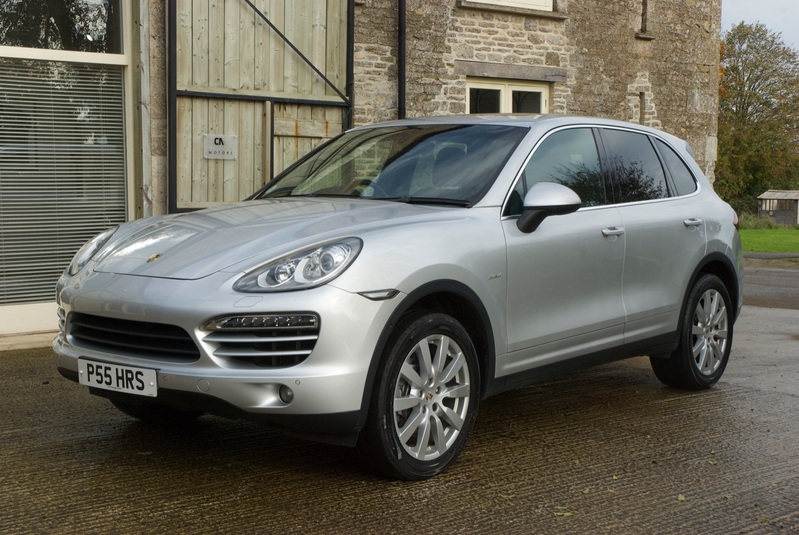 PORSCHE CAYENNE