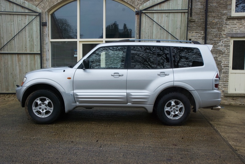 MITSUBISHI SHOGUN