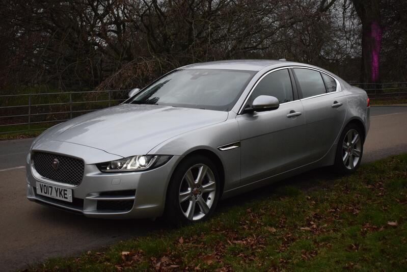 View JAGUAR XE 2.0 d Portfolio 