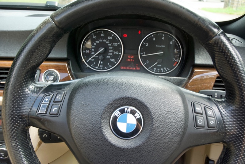 BMW 3 SERIES